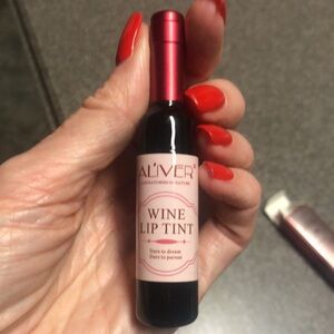 NEW Aliver Wine Lip Tint Liquid Matte, Rose Coral